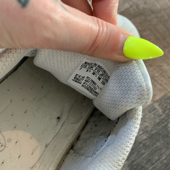 Adidas Superstar Originals - Picture 3 of 5